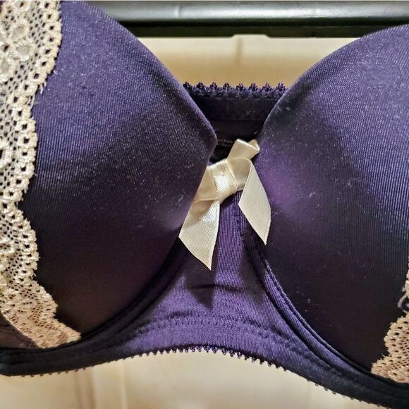 Black Fushia blue lace accent bra - Picture 5 of 7